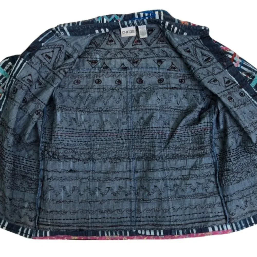 CHICO’S “SCRAP ART FABRIC” JEAN JACKET - Picture 4 of 9